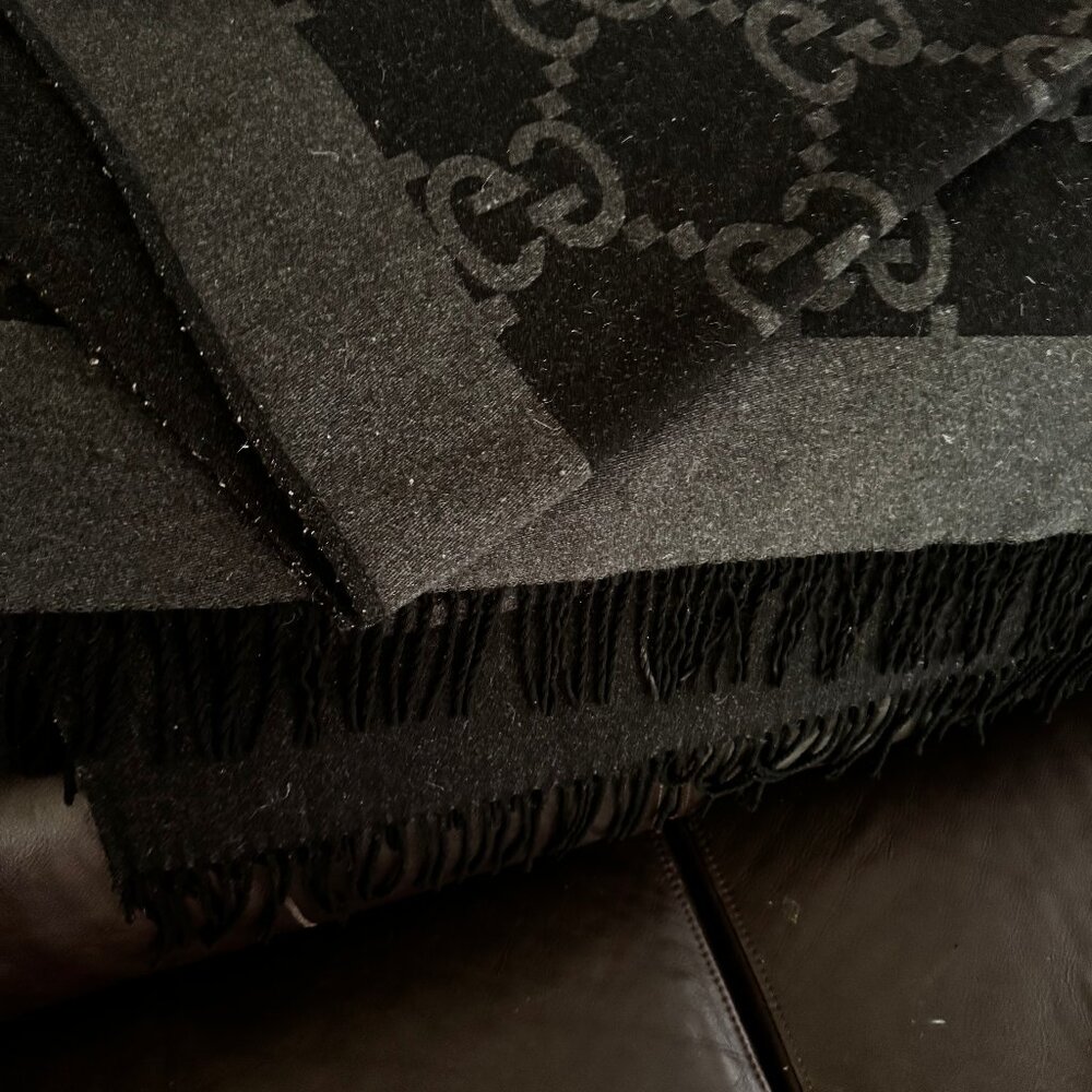 Gucci Throw - Picture 3 of 5